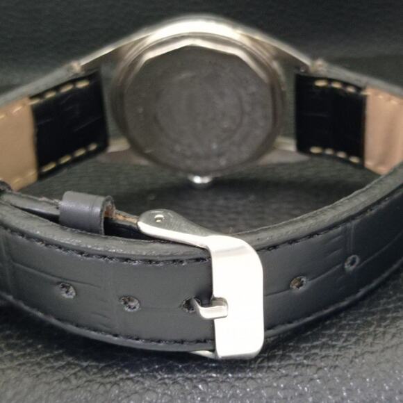 Vintage 1973 Favre Leuba Manual Mens Silver Watch W/Leather Strap - Picture 2 of 9